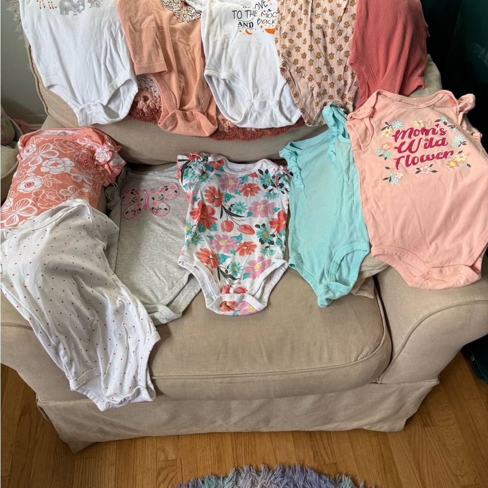 Floral and Graphic Baby Onesies Set